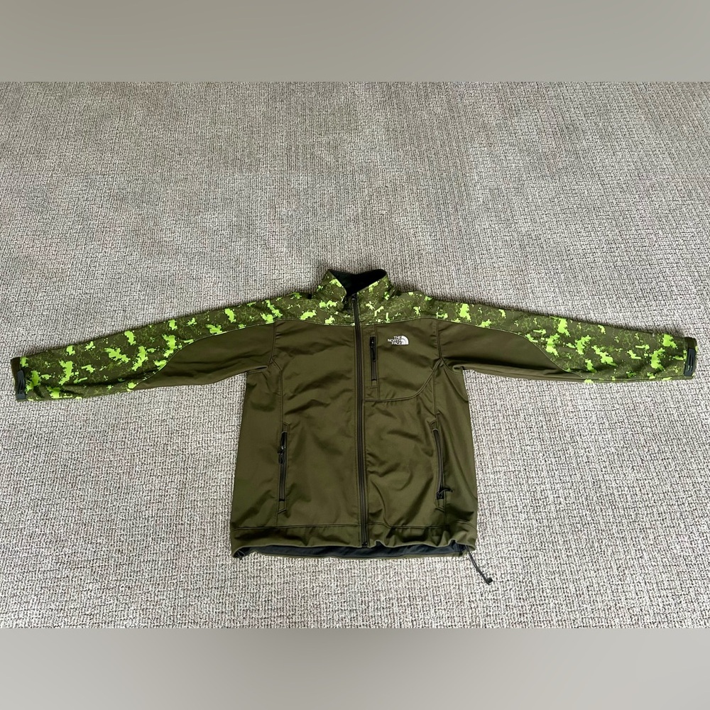 The North Face Men’s Apex Jacket - Size Large